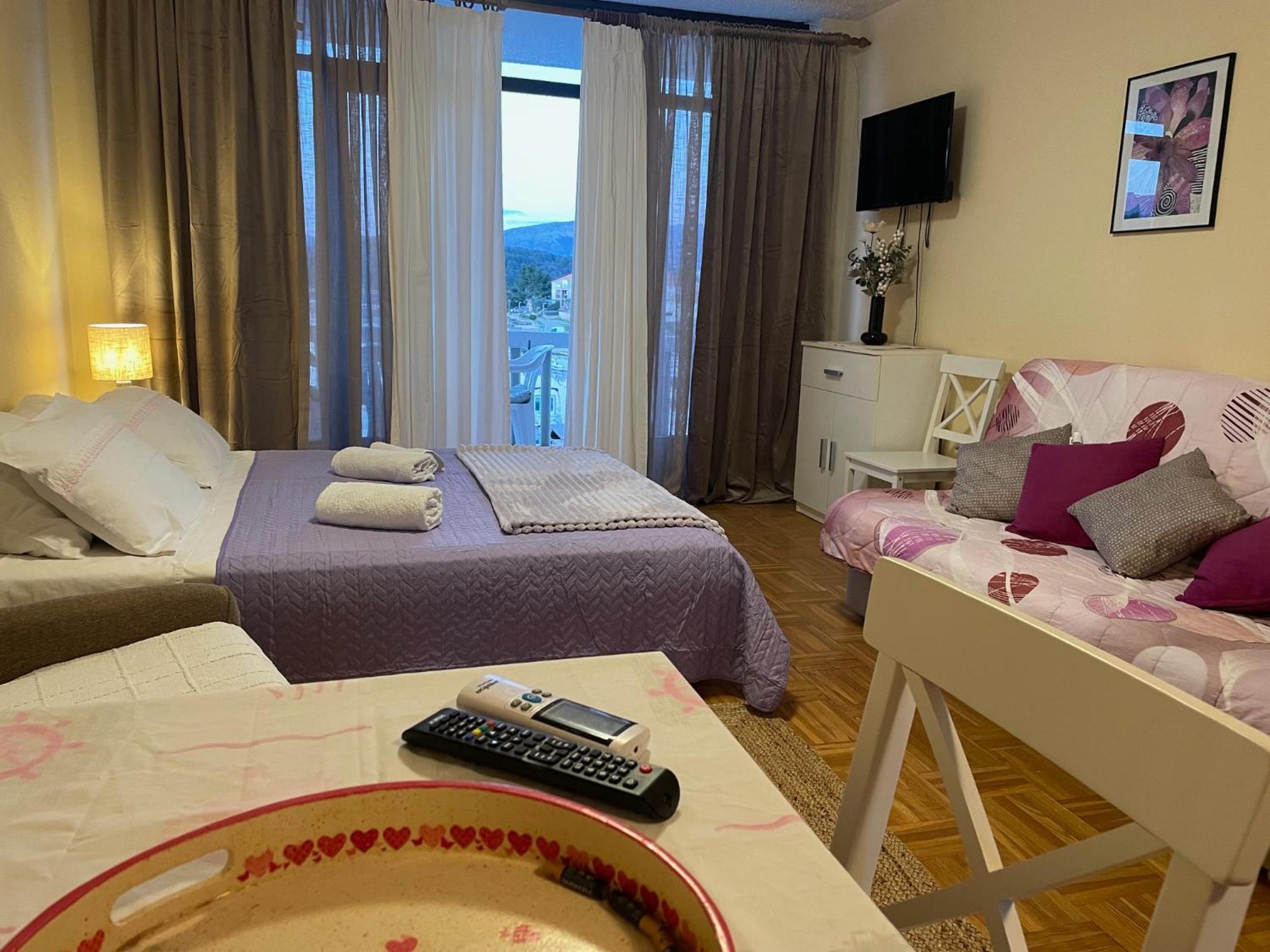 Apartments Ana By The Sea لومباردا المظهر الخارجي الصورة
